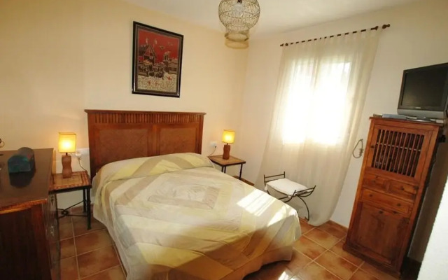 Chalet con piscina privada casa blanca