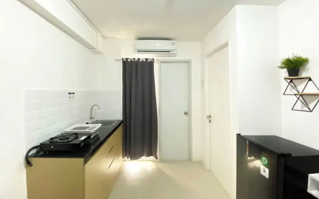 Comfort Living And Strategic 2Br At Bassura City Apartment
