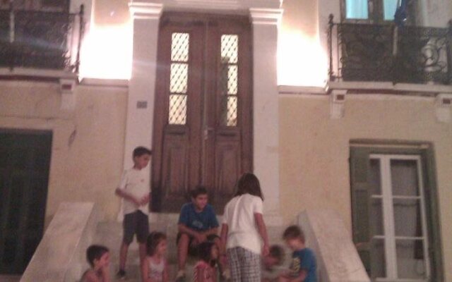 Bofor Studios & Rooms