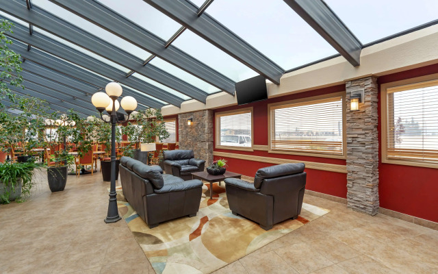 Best Western Plus Mirage Hotel & Resort