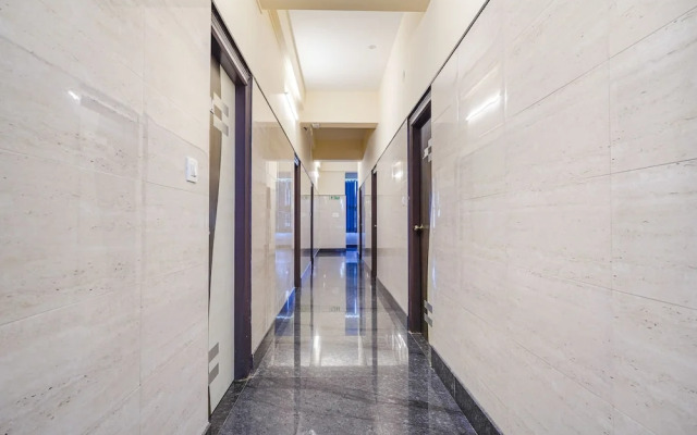 Fabhotel Grand Vista Inn