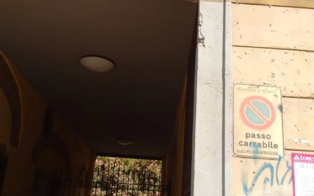 Kibilu - Viale Bligny Red