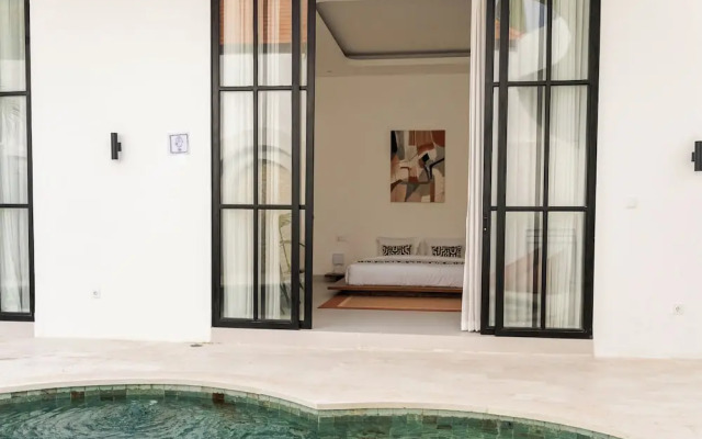 Tropical 2BR Private Villa, 6min Pererenan Beach