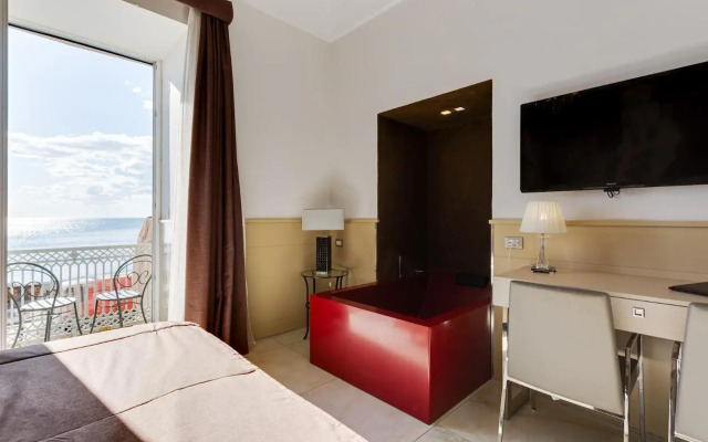 Partenope Relais