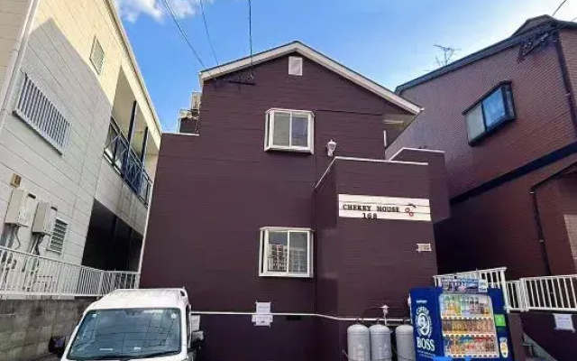 Cherry House 168