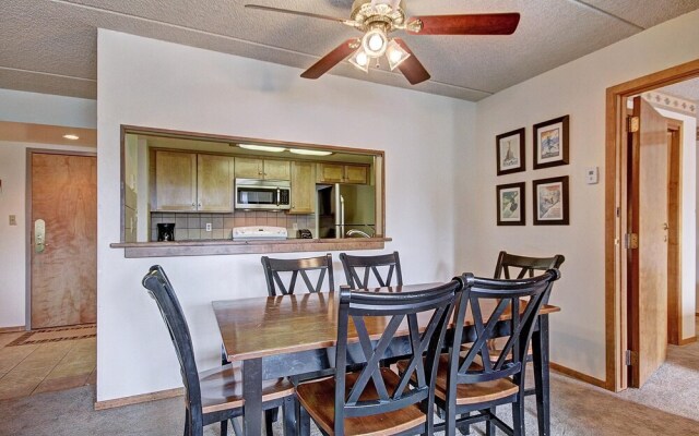 Roomy Condo with Great Amenities - VS438 by RedAwning