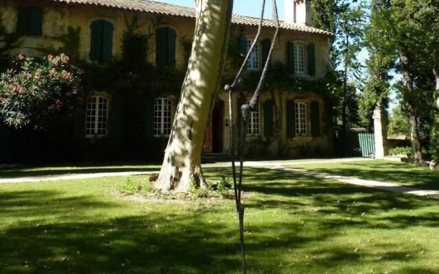Domaine de Rhodes - Locations de Vacances / Vacation Rentals