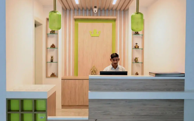 Hotel Le Roi Express Karol Bagh