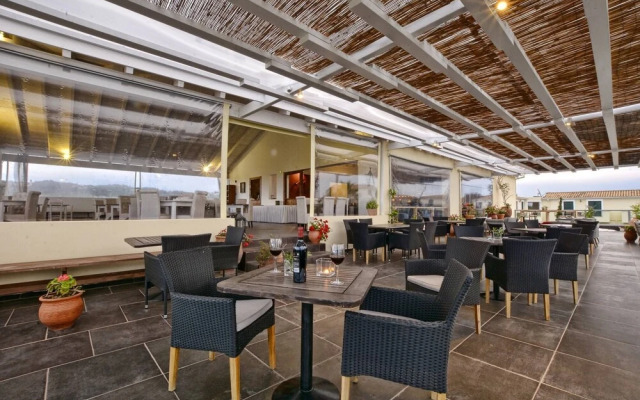 Likithos Hotel