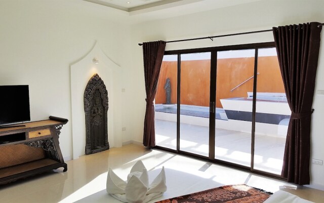 WOWLAND Luxury Villa Pattaya 8 BR