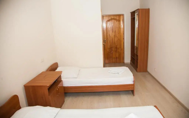 Leto Guest House