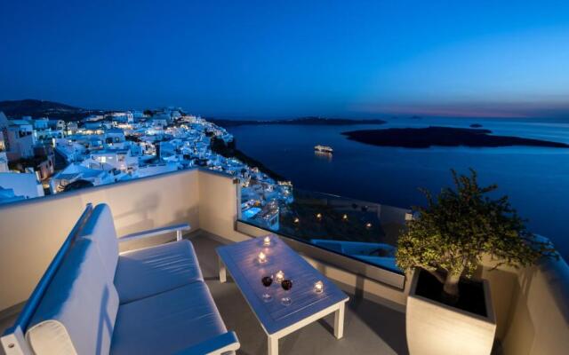 Damigos Caldera World