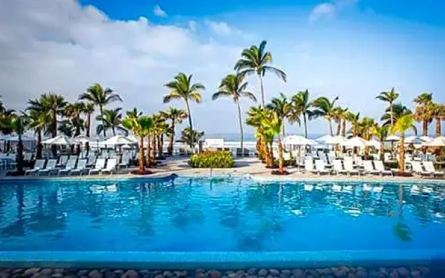 AC, Suites at The Grand Mayan - Vidanta in Acapulco