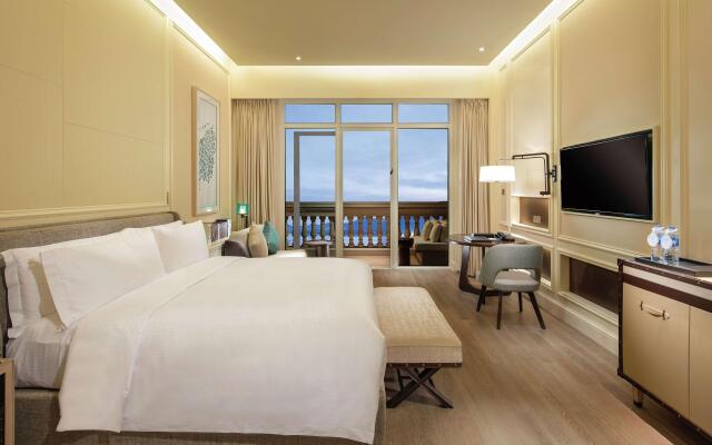 Hilton Dalian Golden Pebble Beach Resort