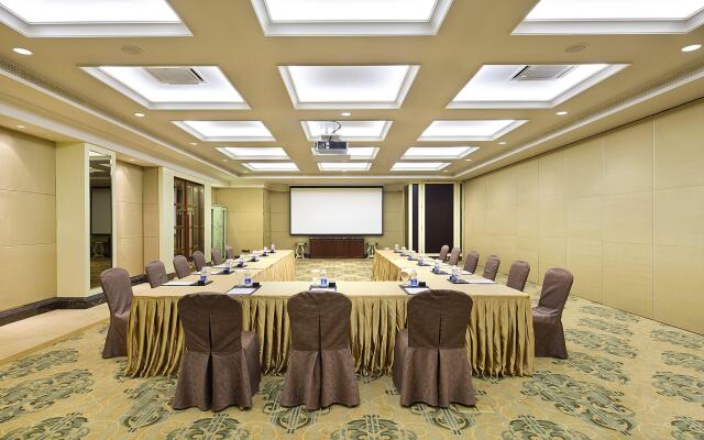 Crowne Plaza Resort Sanya Bay by IHG