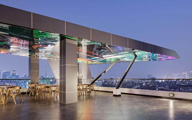 MaxOneHotels.com at Platinum Hayam Wuruk Jakarta