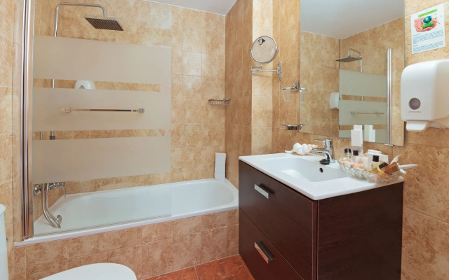 Hotel Sa Barrera - Adults Only