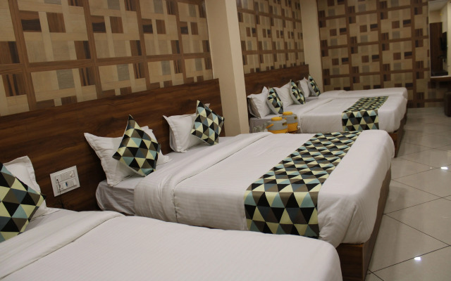 Maruti Group of Hotels - Hotel Shri Naman