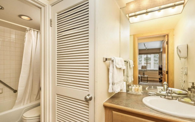 Standard 2 Bedroom - Aspen Alps #206