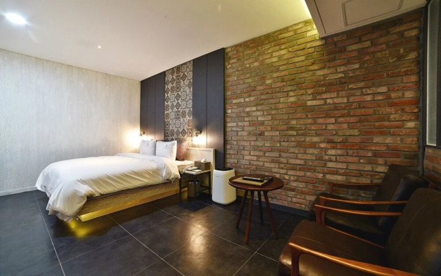 Yeosu K-boutique Hotel