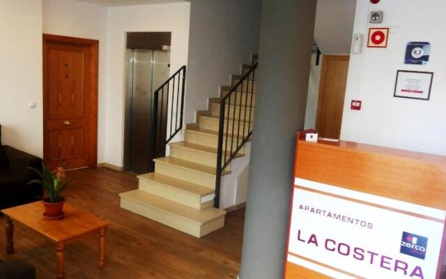 Apartamentos La Costera