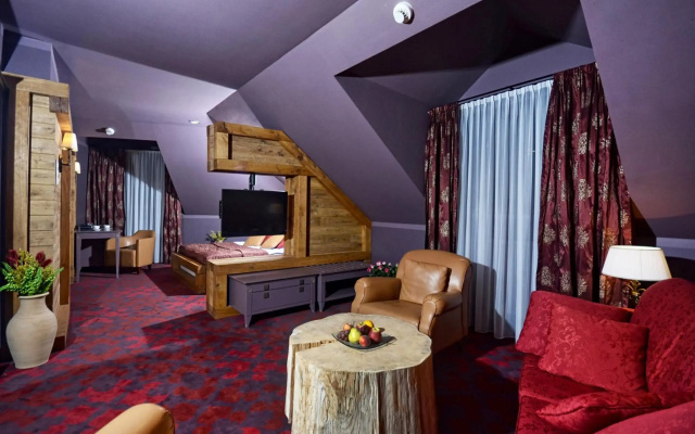 Hotel Zubrówka Bialowieza