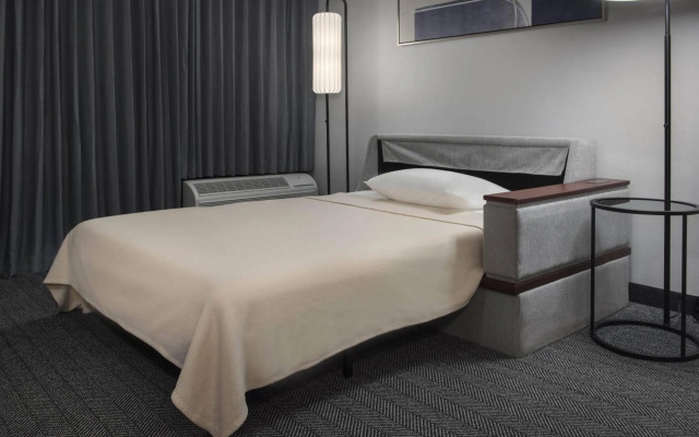 Courtyard by Marriott Norwalk
