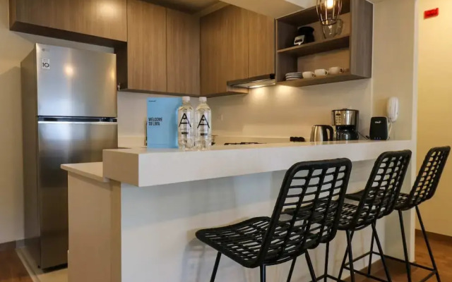 w Majestic 2BR w Comfy Balcony Near Kennedy Park