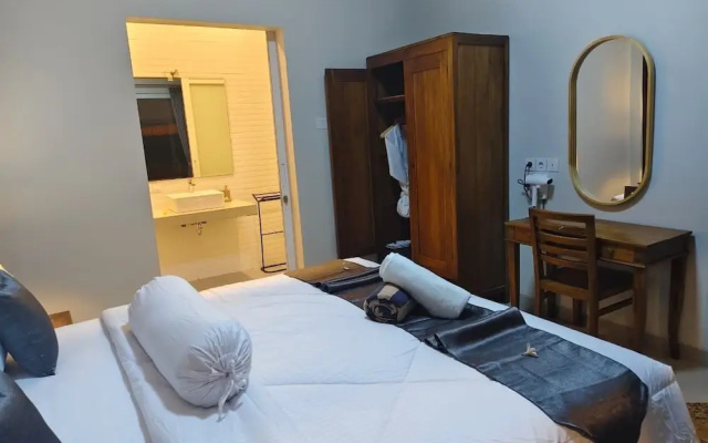 Sarining 2BR Villa with Pool – Guest Rooms – Ungasan