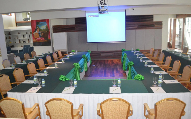 Hotel Somadevi Angkor Boutique and Resort