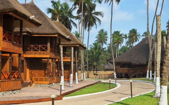 Maaha Beach Resort
