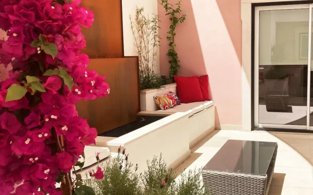 Cardeal Suites & Apartments