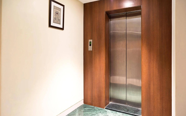 Treebo Premium Grand Emerald
