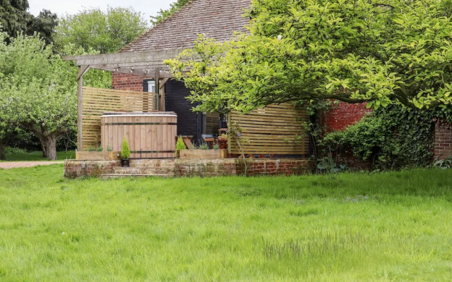 The Snug at Pickelden Farmhouse