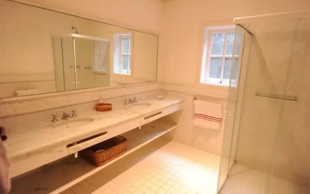 Casa Jardins de Iporanga