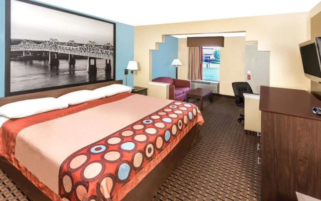 Super 8 By Wyndham Madison/Ridgeland Area