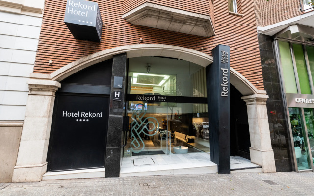Atenea Rekord Suites