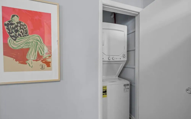 881 Furnished Apartments