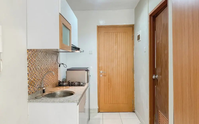 Serene And Nice Studio At Cinere Bellevue Suites Apartment