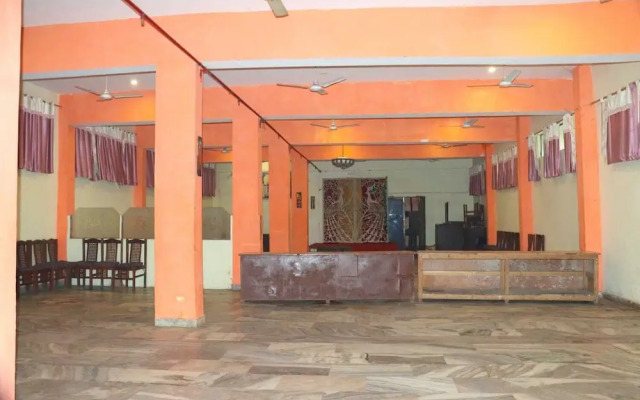 Hotel Ambika Palace