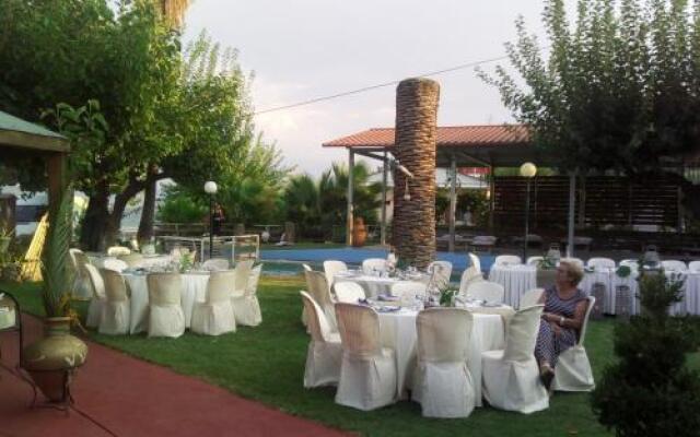 Evoikos beach & resort