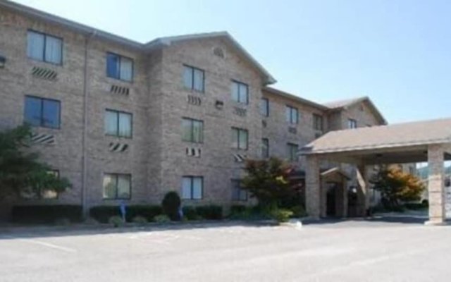 Brookshire Inn & Suites