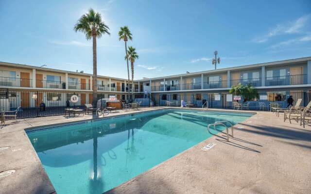 Rodeway Inn