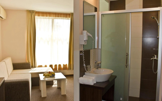 Flagman Hotel