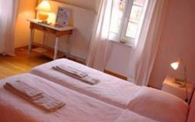 Pension Linstant