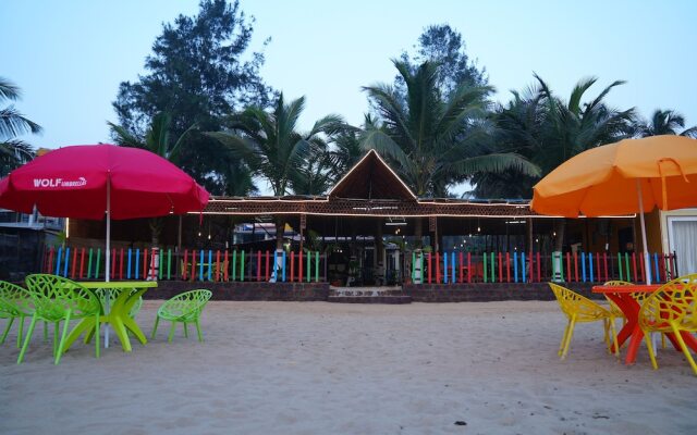 Livin Waves Beach stay and cafe