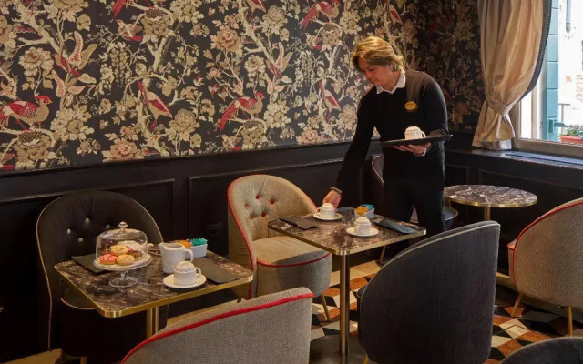Unahotels Ala Venezia - Adults Only