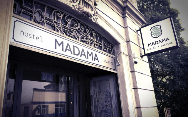 Madama Hostel & Bistrot