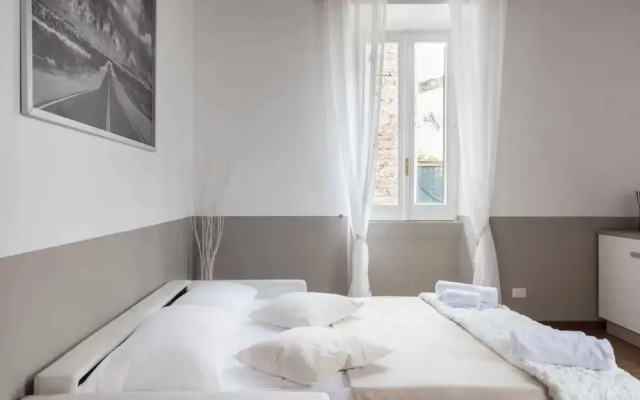 A World Aparts - Torre Argentina Apartments