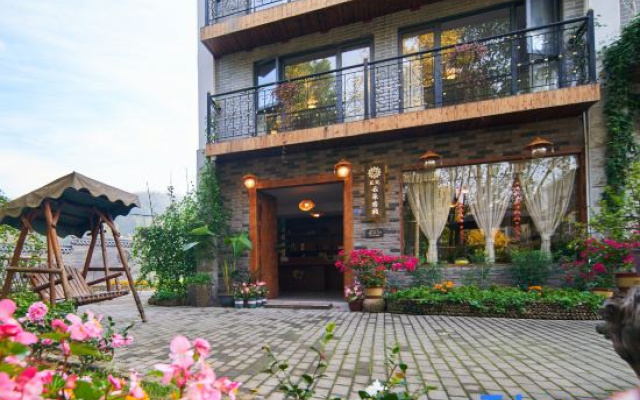 Divert Inn